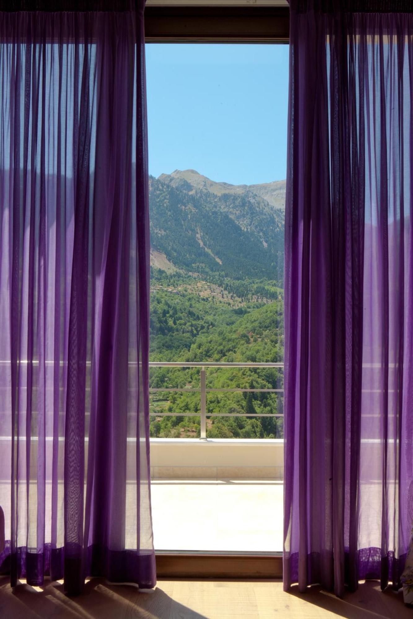 Forest Boutique Mega Chorio